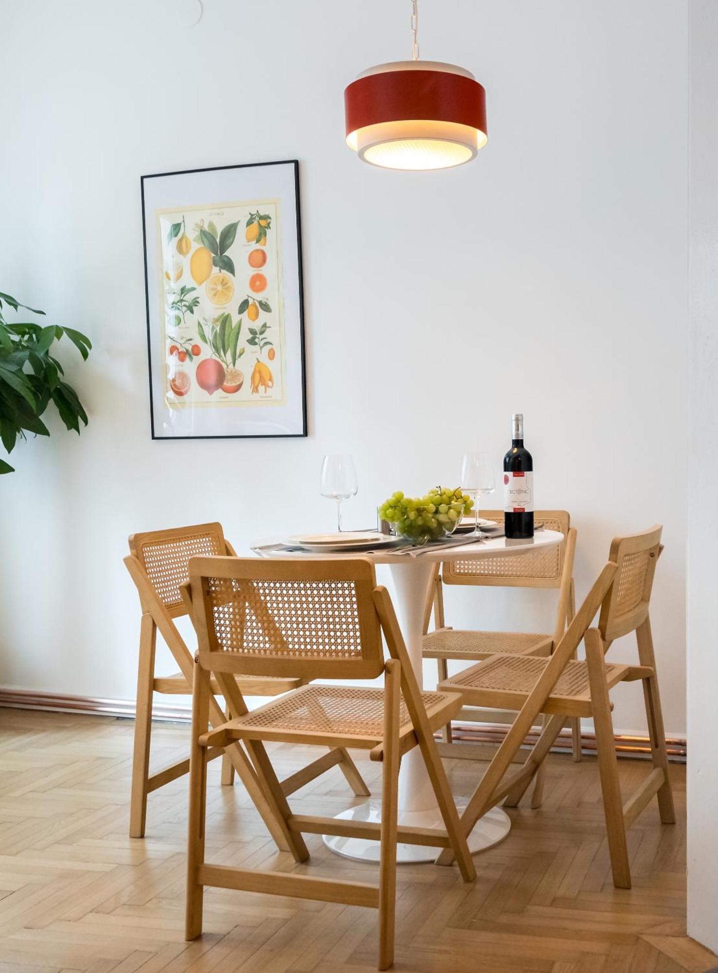 Cismigiu Serenity: 1Br Flat With Scenic Balcony Bukarest Exteriör bild
